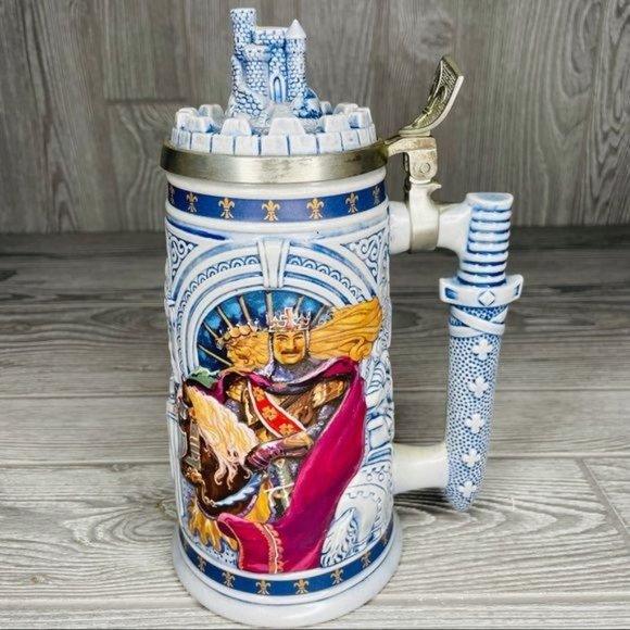 Vintage Avon collectible mug cup knights of the realm beer Stein castle - Picture 1 of 9